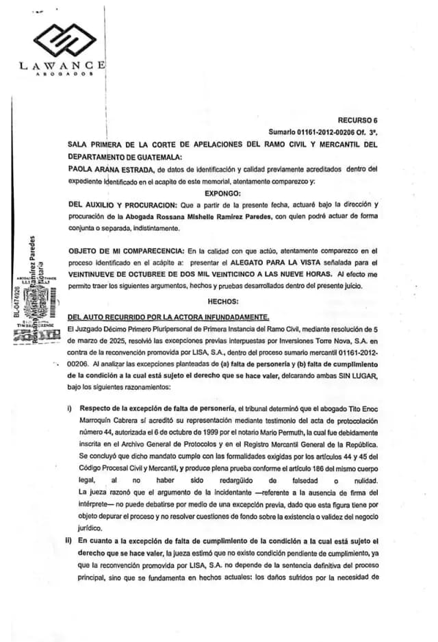 Lisa, S.A. presentó alegato ante la Sala Primera de Apelaciones argumentando que el mandato de representación es válido y que los daños reclamados en su reconvención son actuales, solicitando confirmar el auto que rechazó las excepciones previas de Inversiones Torre Nova.