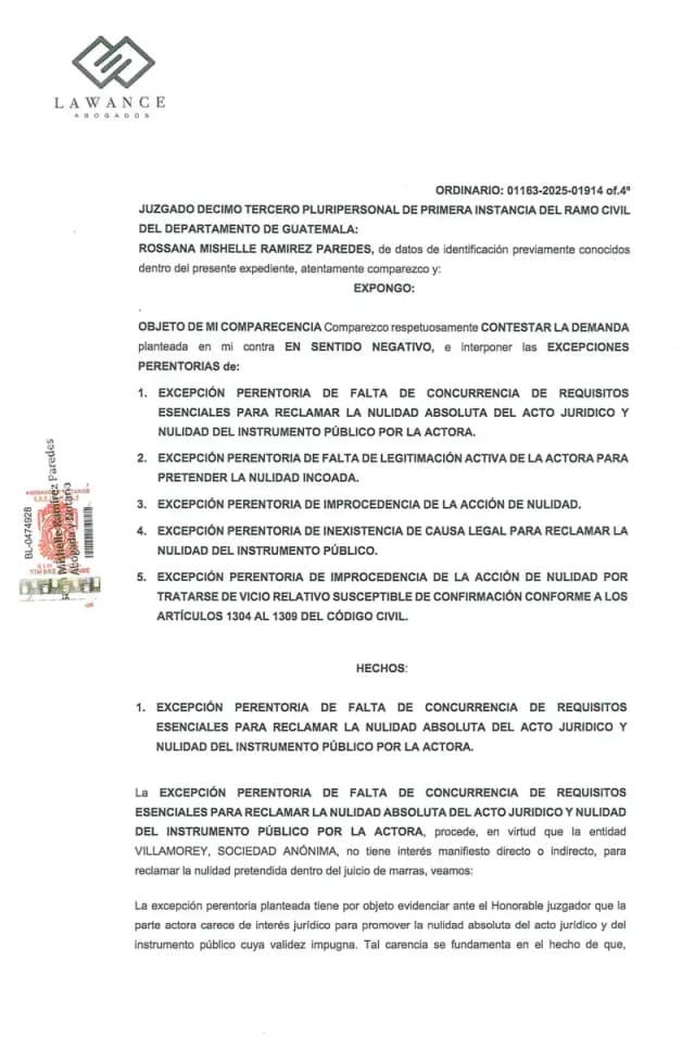 Rossana Mishelle Ramírez Paredes contesta en sentido negativo la demanda de nulidad de Villamorey contra la protocolización del Auto 898 de Panamá, interponiendo cinco excepciones perentorias.